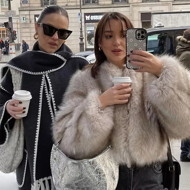 Iconic Street Fashion Week Luxury Brand Gardient Cropped Faux Fur Coat Women Winter 2024 Hot Cool Girls Fluffy Short Fur Jacket